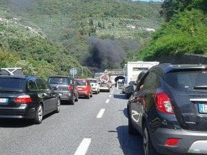 Traffico intenso sulle autostrade liguri