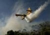 Molini di Triora, incendio boschivo minaccia agriturismo con 150 animali Canadair, incendio
