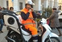 Chiavari – Una moto aspiratutto contro i cani che sporcano per strada