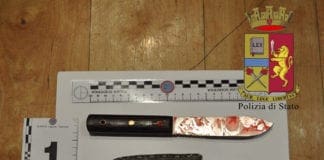 Genova, ragazzo di 22 anni accoltellato in pieno centro