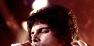 Auguri Freddie Mercury, il frontman dei Queen avrebbe compiuto 72 anni