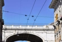 Genova, cadono calcinacci dal Ponte Monumentale