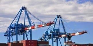 Coronavirus – Da oggi operativo il nuovo decreto, chi apre e chi chiude