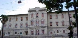 La Spezia – Scontro tra auto e monopattino, ferito 20enne Ospedale Sant'Andrea