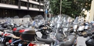 Genova – Smontava motorini rubati e li rivendeva come “ricambi” scooter moto