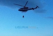 Monterosso, precipita sulla spiaggia di Fegina mentre fa parapendio. Grave un 50enne