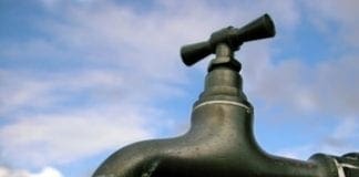 Genova – Lavori urgenti sulla rete idrica, niente acqua in corso Europa acqua, rubinetto,