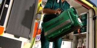 Incidente sull’autostrada A10, camion ribaltato tra Albenga e Borghetto ambulanza interno operatore