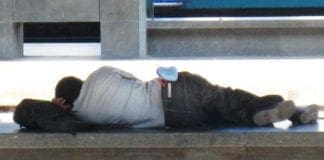 Cadavere in via Citerni alla Foce, potrebbe essere un senza tetto