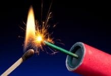 Geova, botti e fuochi d’artificio permessi a Capodanno, lo dice il TAR