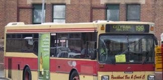 Sydney – Passeggero dà fuoco all’autista del bus