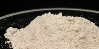 Ricattava giovani donne tossicodipendenti e offriva droga in cambio di sesso cocaina droga