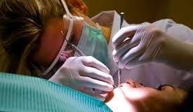 Cure dentali solidali a Genova, in 5 mesi 120 casi urgenti dentista