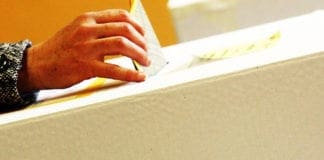 Elezioni amministrative a Genova, La Spezia e Chiavari, cala il numero dei votanti voto, elezioni, urna elettorale