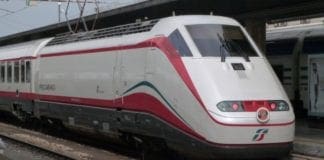 Treni, ritardi e convogli cancellati sulla Genova – La Spezia frecciabianca trenitalia
