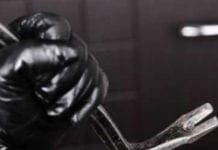 Genova, banda del buco a Sampierdarena, svaligiata una gioielleria ladri in appartamento