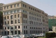 Genova, fulmine colpisce il D’Oria e abbatte pezzi del cornicione: studenti regolarmente in classe