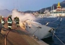 Loano – Brucia yacht alla Marina, 3 morti – VIDEO