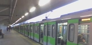 Milano, brusca frenata sulla metro: un ferito e alcuni contusi