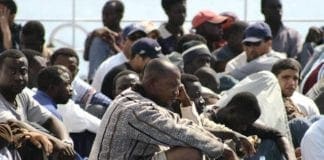Genova, Migranti a Voltri, nelle tende attese oltre 200 persone