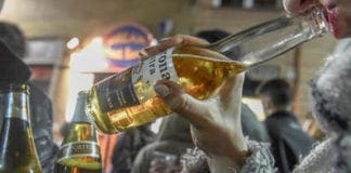 Ponti del 2 e del 24 giugno: sospesa l’ordinanza antimovida