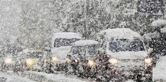 Neve sulla costa tra Genova e Savona, disagi in autostrada