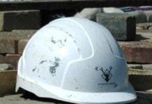 Arenzano – Lavori sulla rete idrica, possibili disagi il 25 giugno casco sicurezza operaio