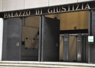 Genova, corruzione in Liguria, a processo 18 indagati tra politica e affari palazzo di Giustizia Tribunale Genova