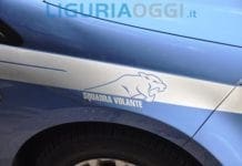 Centro Storico – Dà in escandescenza e si denuda in strada, arrestato