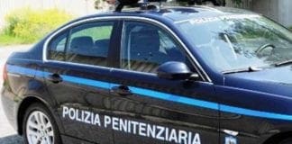 Napoli – Detenuto tenta fuga dall’ospedale, agente lo rincorre e cade dal terrazzo