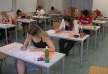 Maturità, oggi al via con la il tema di Italiano studenti, esame maturità