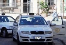 Chiavari, clochard senza patente ruba un taxi, fermato