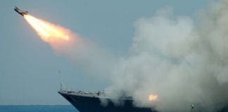 Siria – Pioggia di missili USA sulla base delle armi chimiche