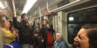 Flash mob in metro, Martina Vinci e i ragazzi di Uga cantano Fiona Apple Martina vinci UGA