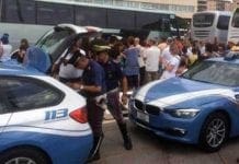 Uscite di emergenza bloccate, la Stradale blocca una gita