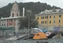 Voltri – Tornano le tende e si infiamma la polemica