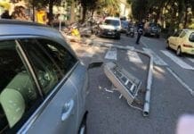 Arenzano – Cade palo dell’illuminazione stradale e “sfiora” auto in sosta