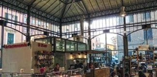 Genova, Mercato del Carmine ancora in crisi, locali chiusi Mercato del Carmine