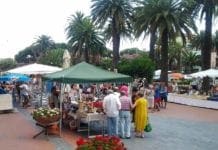 Loano, ritorna l’appuntamento con il Mercatino di Antichità e Collezionismo