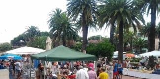 Loano, ritorna l’appuntamento con il Mercatino di Antichità e Collezionismo