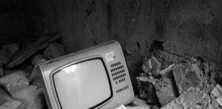 Genova San Quirico, rifiuti pericolosi abbandonati in via Porcile