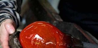 I vetri per la Lanterna, le avventure dei vetrai di Altare a Genova