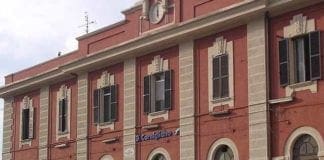 Cornigliano, scritte inneggianti alle BR nel sottopasso della stazione