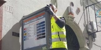 AMT, i musei di Palazzo Reale e Villa Croce si “prendono” le fermate del bus