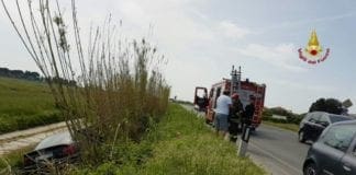 Sarzana, auto in un canale: soccorso un 70enne