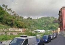 Genova Pegli, muraglione frana in via Cassanello