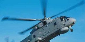 Elicottero della Marina cade in mare, un morto e quattro feriti