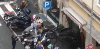 Marassi – Auto contro una vetrina in via Cagliari