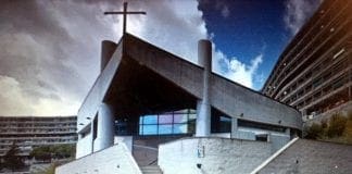 Don Danilo Albi, oggi i funerali del parroco di Marassi trovato morto