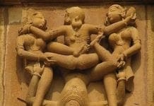 Eros nell’Arte – Incontro nella sexy boutique Melanie Brun